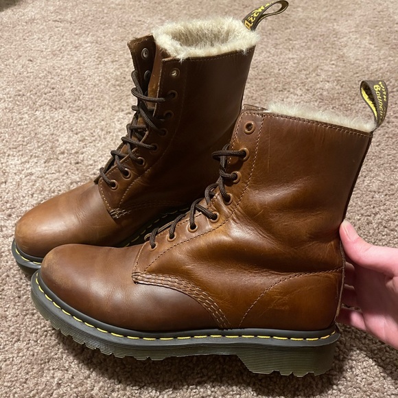 Dr. Martens fur lined boots - Picture 2 of 8